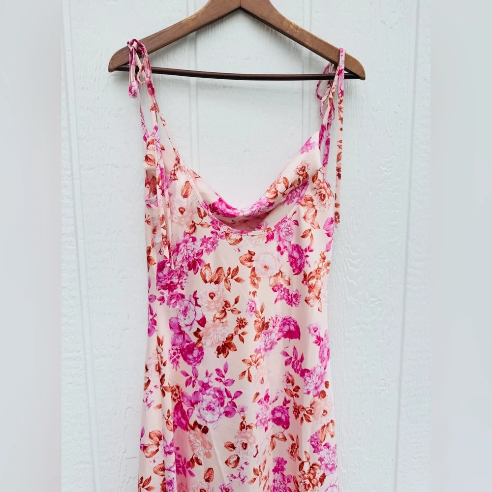 WAYF The Beverly Cowl Neck Midi - Picture 4 of 12